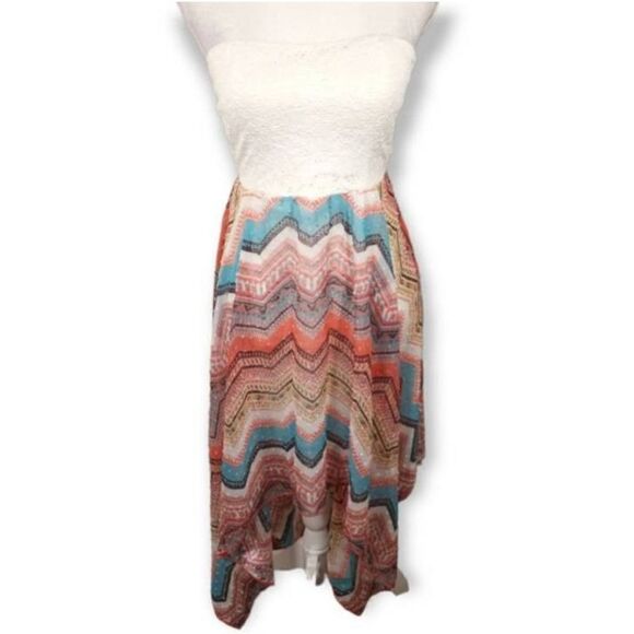 NO BOUNDARIES CREAM CROCHET & MULTICOLOR CHEVERON PRINT STRAPLESS DRESS SZ.L EUC - Picture 1 of 8